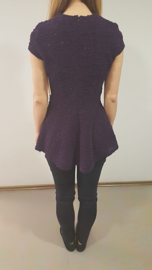 Tumelilla peplum pluus